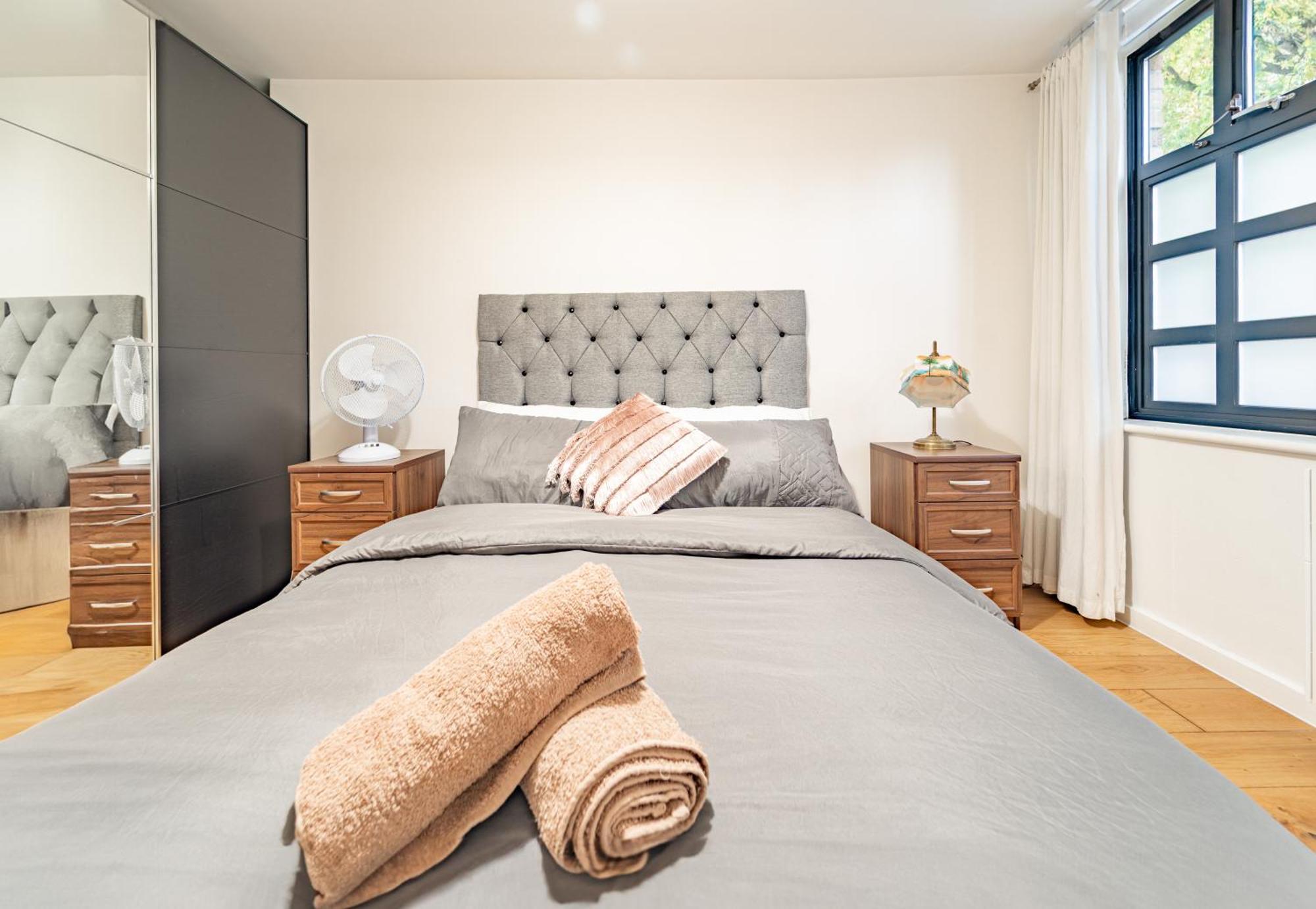 Modern Flat In Prime Location Near Shoreditch & Brick Lane London Exterior photo